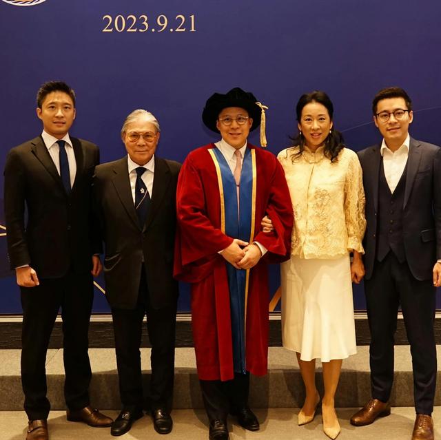 结婚13年，44岁郭晶晶再次迎来喜讯	，官媒发文，终于等到这一天