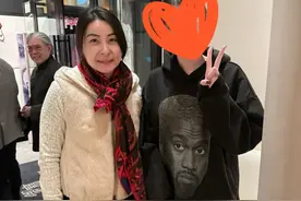 在伦敦粤菜馆偶遇郭晶晶，中国胃本色不改，霍震霆随儿子一家过年图片
