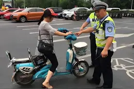 车主注意！电动车、三轮车、四轮车，上牌、上路、驾照新要求图片