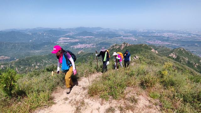 探秘西北梁：一场藏在封龙山余脉里的秋日驴行
