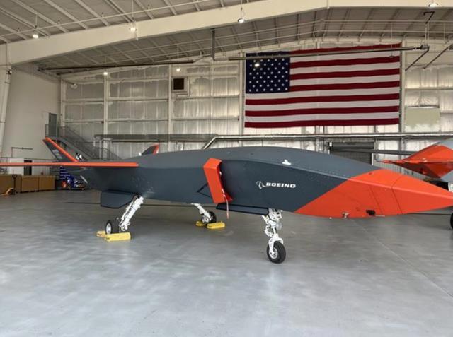 竞争加速创新！美国CCA项目双雄对决，YFQ-44A首飞改写作战规则