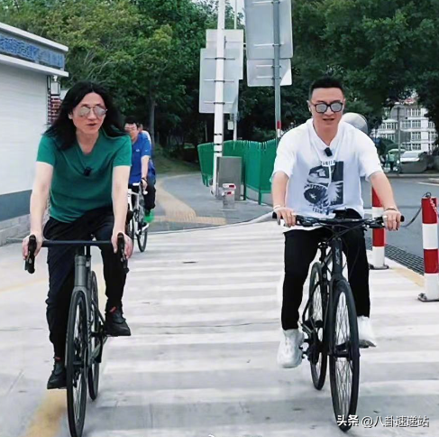 一路走好，年仅52岁！汪峰发文 走得太突然，继朱媛媛后又送走一位