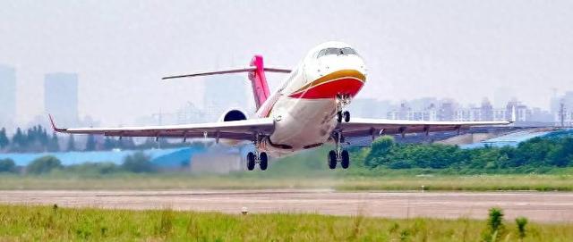 不止打破垄断！中国1天两突破，“人造太阳”领跑，西方难赶超