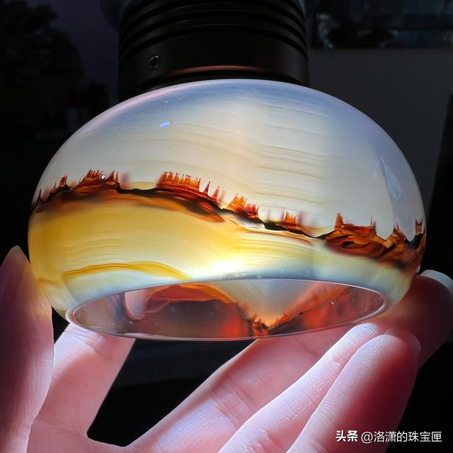 玉髓八大冷知识:它是玛瑙近亲,奢侈品牌最爱,一寸画面一寸金