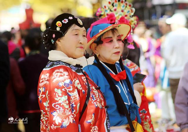 【图看黄金大道】金色长廊映秦州，天水“黄金大道”引客来！