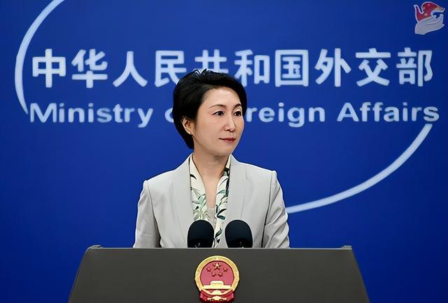 拒绝北京阅兵后，李在明派特使团访华，中方两个字让其放心了