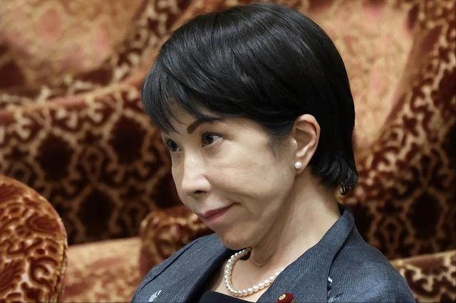 日本兵分三路，对华反击正式开始！关键时刻	，特朗普却摊牌了