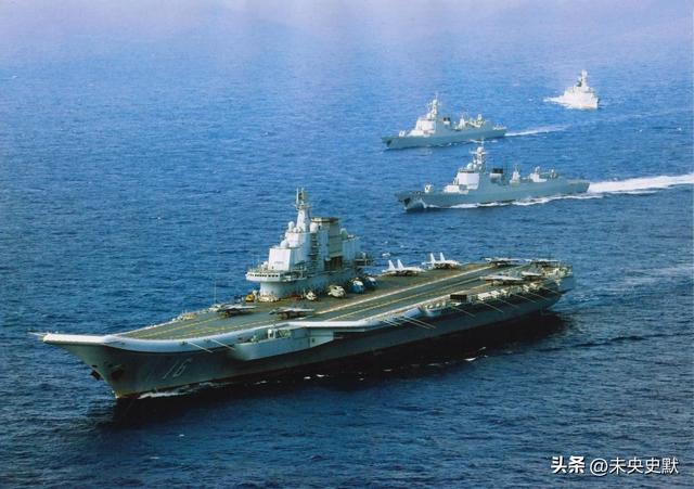 5艘航母云集中国近海，中美巅峰对阵，特朗普明牌，逼着中国接招