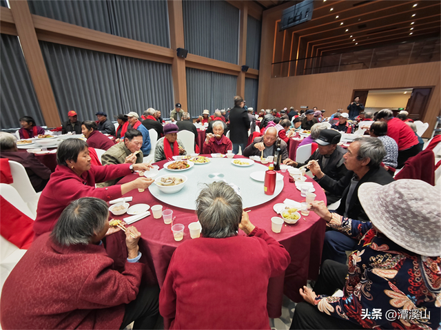 情暖重阳，爱满潭溪！淄博潭溪山举办“情暖金秋、爱在重阳”敬老活动