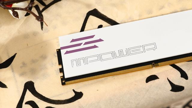 国韵美学邂逅超频猛兽？云彣×微星联盟款云砺DDR5内存首测
