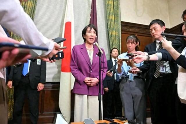 高市早苗遭围攻，日本两任首相集体批评后，石破茂也忍不住了