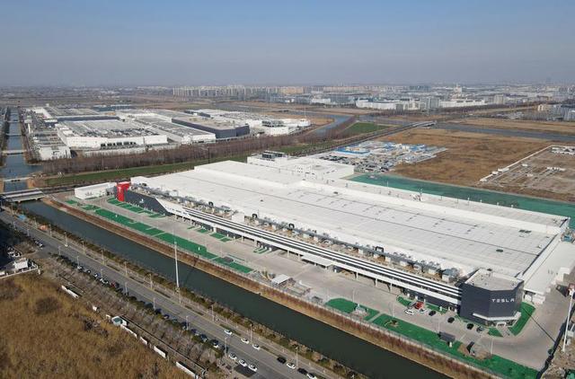 马斯克对华切割加速！SpaceX要求供应商：不准用中国人，中国零件