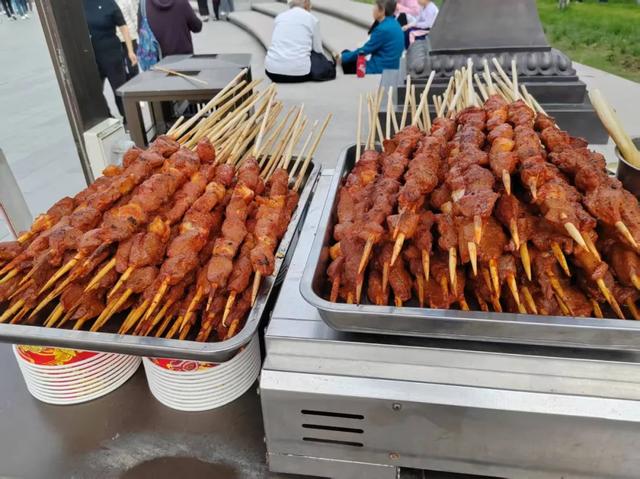 走，国庆假期到兴庆宫逛集市去~~