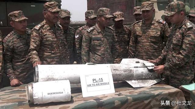 印度称“破解”霹雳-15，一边贬一边抄，中国“新霹雳”已在路上