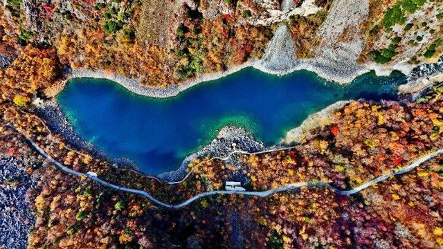 四川这个地方的初冬，是彩色的！