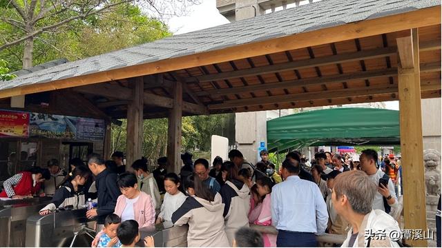 国庆首日，人气爆棚！云端体验引爆假期，在淄博潭溪山开启天际之旅！