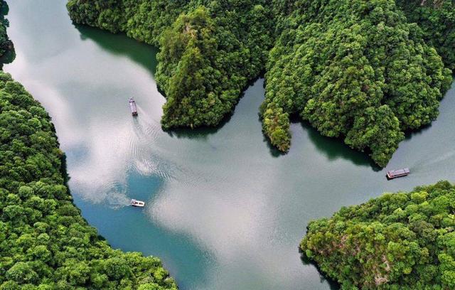 宝峰湖——张家界核心景区的水韵明珠