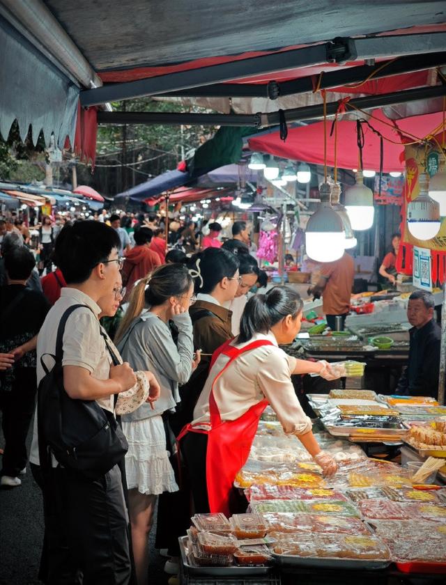 五一越来越多人选择"反向旅游"，不去热门景点的背后是观念的转变