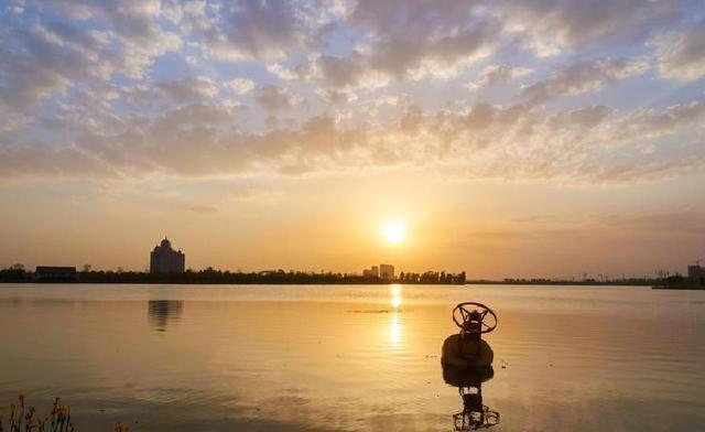 河南“黑马”新乡，郑州没料到，洛阳也没料到如今成全国瞩目了