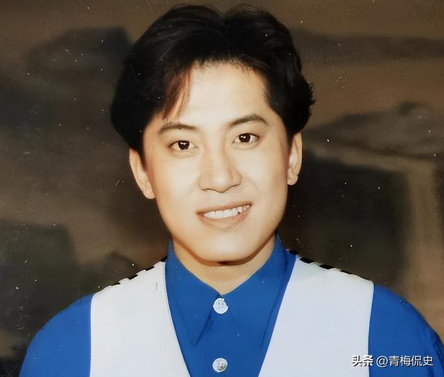 他8次上春晚，作死被捕入狱，今54岁无人问津，老搭档也断了联系