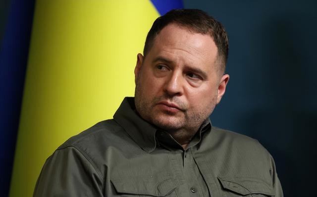 白旗升起，乌克兰二把手辞职，一个时代将结束，中方脱口而出9字