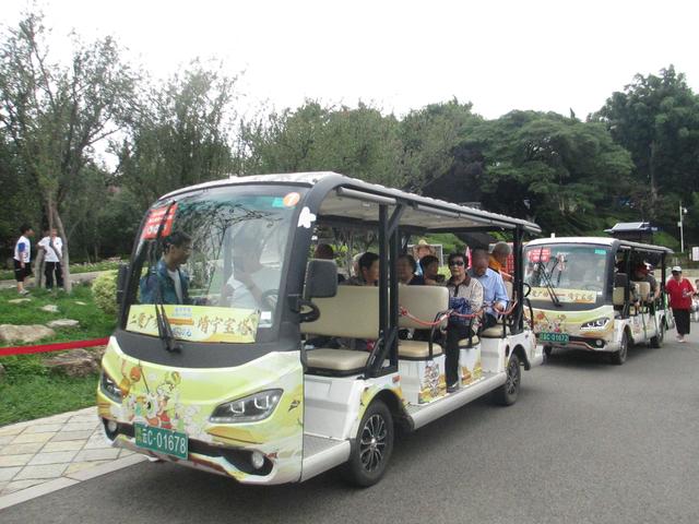 麒麟区：寥廓公园暑期服务再升级 “绿肺”成避暑 “舒心地”