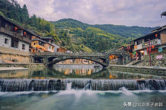 冬季自驾漫游指南：冬日暖途寻年味