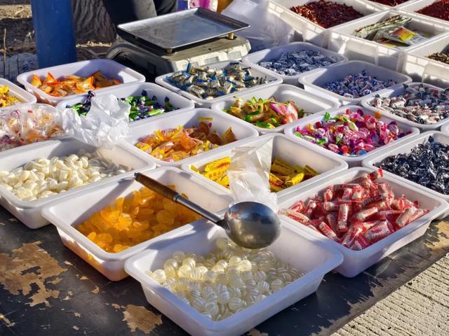 一定要来赶一次梅里斯大集!