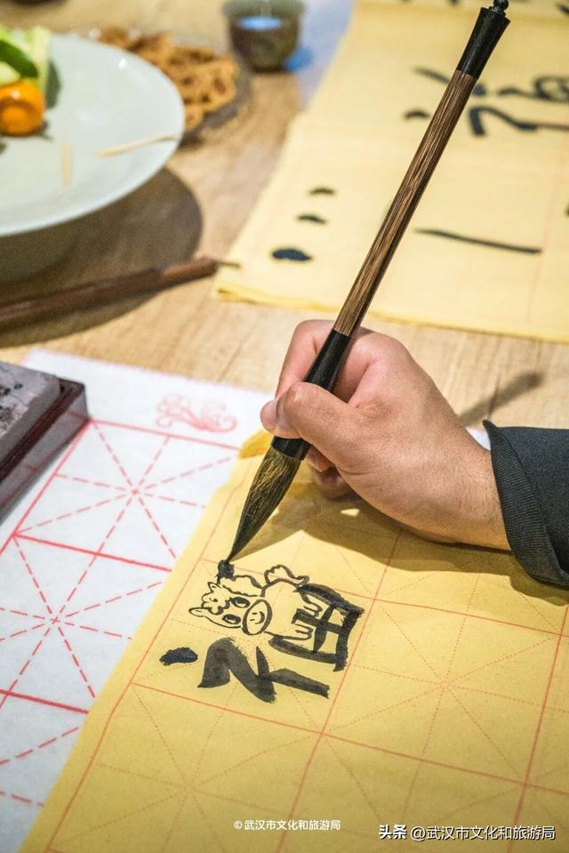 大雪今晚抵汉，有人先玩嗨了！