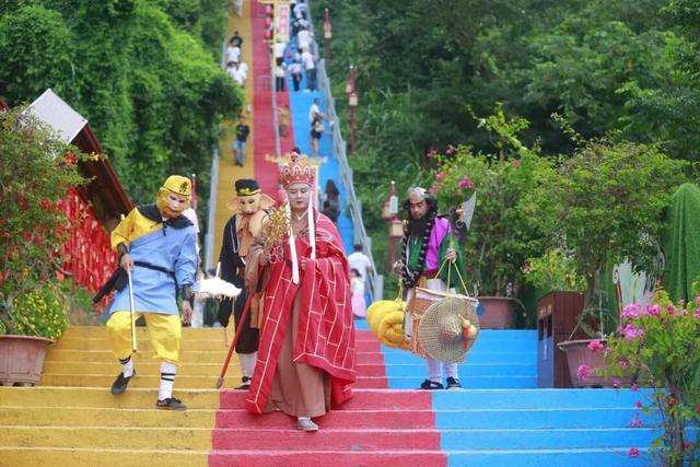 观音山仙侠会现场，“济公”秒变“广东靓仔”，简直是济公本公~