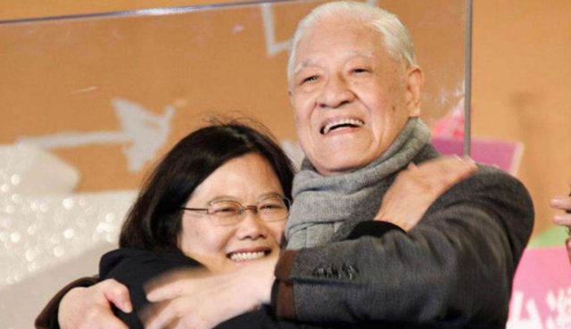 “台积电功臣”离开前最后一刻，把台积电绝密打包送去美国？