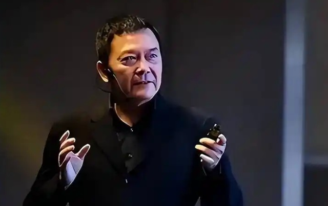 他曾与刘涛同床共枕4年，如今年过六旬依旧未娶	，刘涛直言愧疚