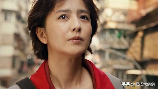 离婚4年	，42岁佟丽娅高调官宣喜讯，陈思诚终为自己的错误买了单