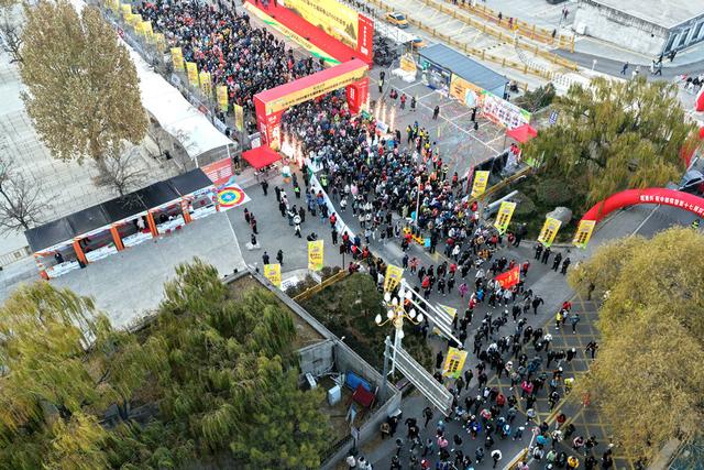 步履叩响泰山，暖意丈量山河：第十七届环泰山T60大徒步综述