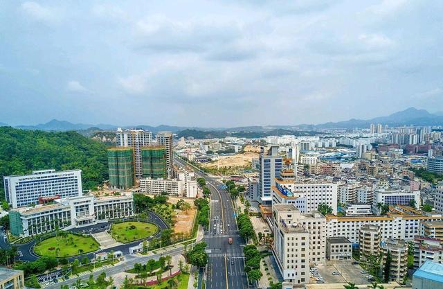广东人口最少的地级市，常住人口不足240万，还不到东莞的14