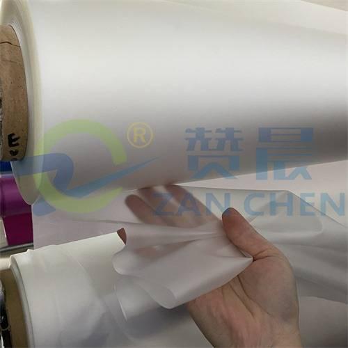 光伏膜层特性解析及其多元化应用探索