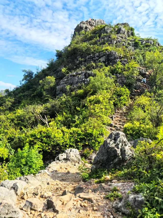 桂林：登峰尽赏满城秋！