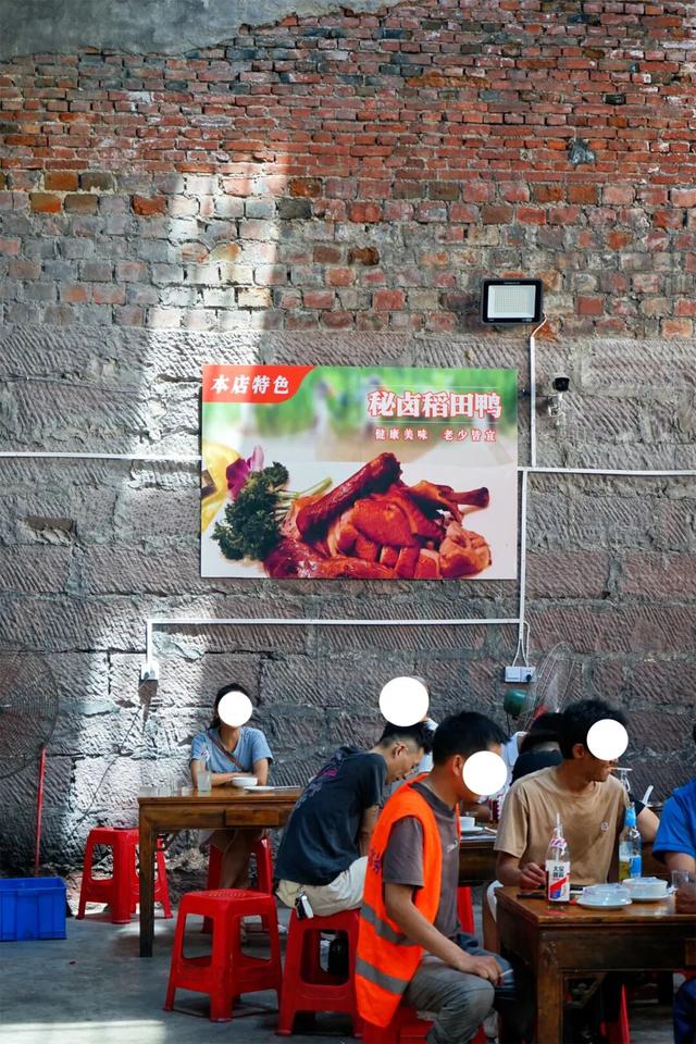 成都：打白酒下馆子，逛简阳石桥百年老街