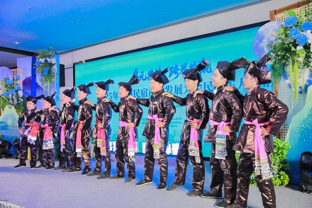 夜话民宿·共探新机！2025贵州民宿主理人夜话燃情启幕，解锁跨界融合新路径