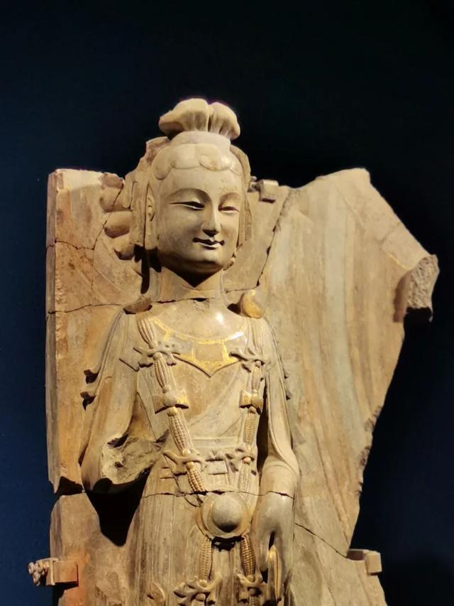 青州博物馆笔记，与他们对视三秒你能不能忍住不笑？青州的微笑