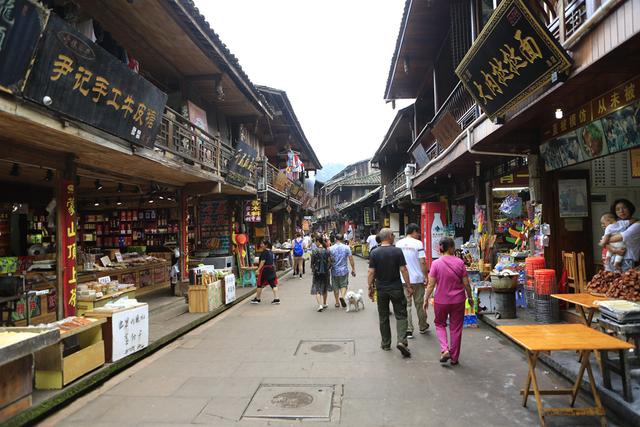 人间烟火气，最抚凡人心之上里古镇（原创）