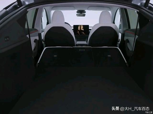 2025款特斯拉Model Y：全面升级！