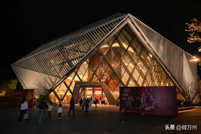 江南又多一打卡地！万州城市新地标，正式开放→
