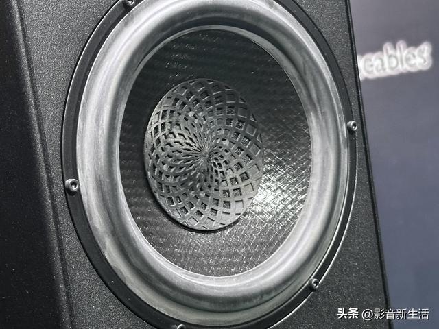 试听｜“稳重与精密，高贵又不失科技感”金驰Resolution 3Zero