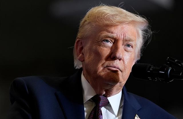 彻底不演了！特朗普宣布，从委扣押的中国油轮，将由美国永久保留