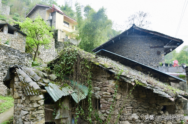 重庆嘉陵江边的白庙子，曾是四川第一条铁路的终点，如今怎样了？