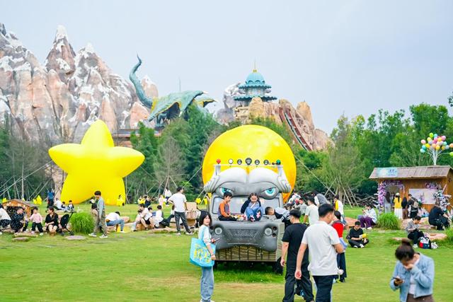 银基度假区双节迎客33万人次 入选全国热门亲子游目的地！