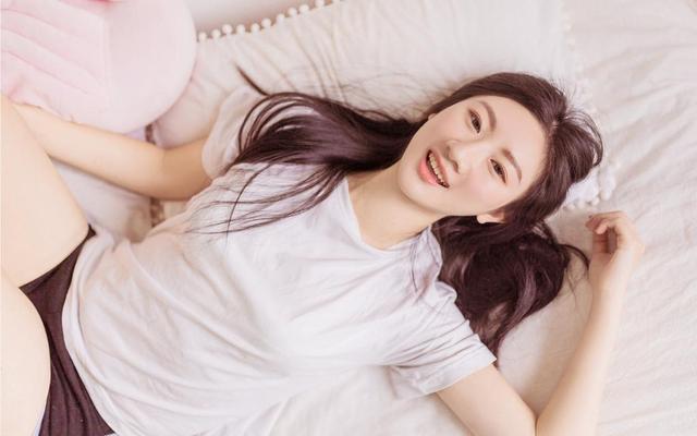 女生说让你破费了：三招巧回应，暖心拉近距离