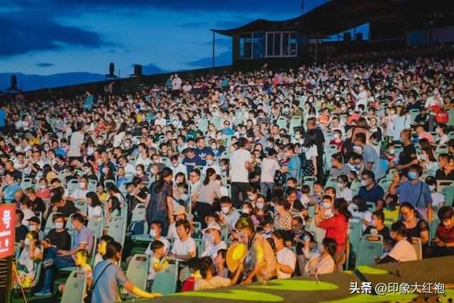 张艺谋在武夷山种了棵“浪漫树”——印象大红袍的浪漫永不打烊！