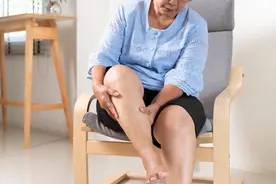老年人为什么会抽筋？| 科普时间图片